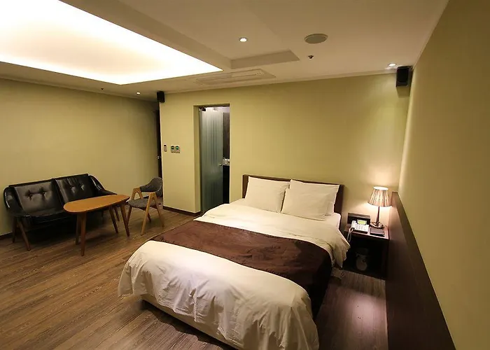 Nox Boutique Motel 3*