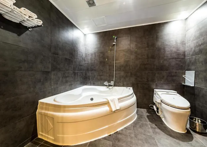Nox Boutique Motel 3*