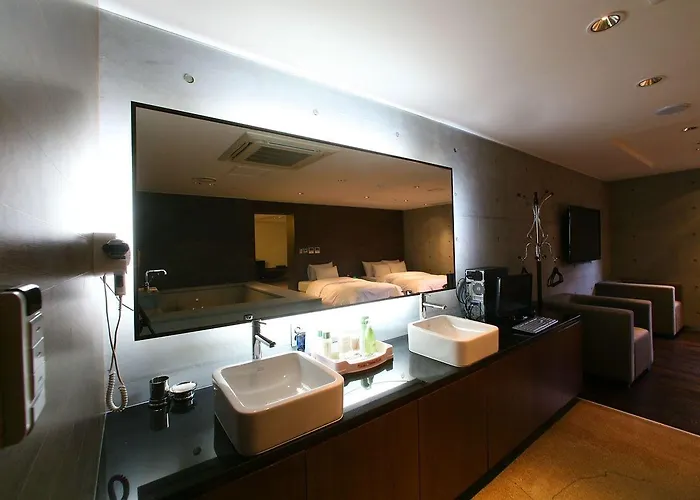 Nox Boutique Motel 3*